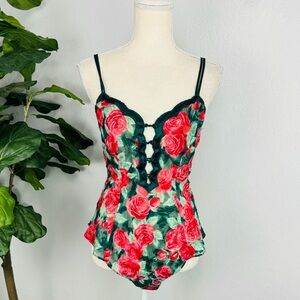 Vintage Victoria’s Secret Gold Label Green Velvet Red Rose Print Bodysuit